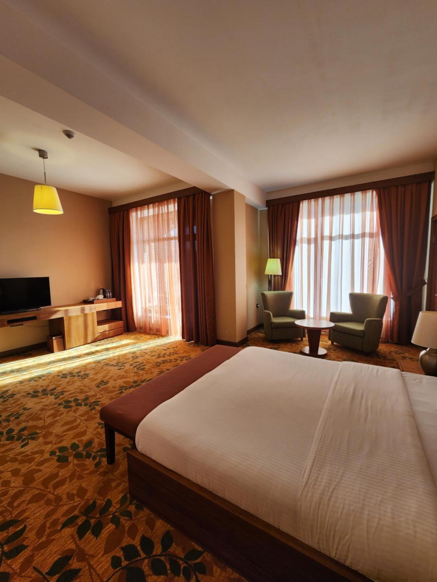 El Resort Hotel Гах Екстериор снимка