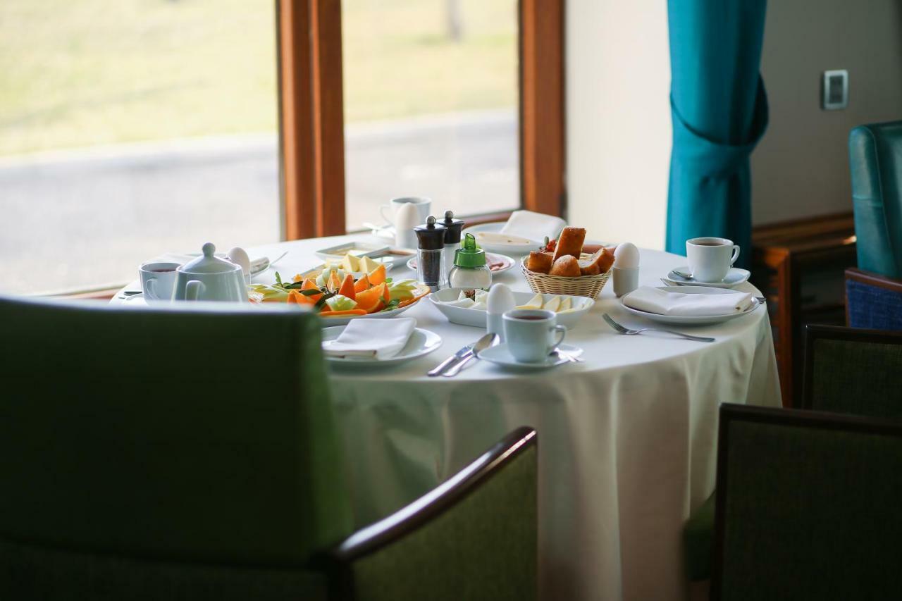 El Resort Hotel Гах Екстериор снимка