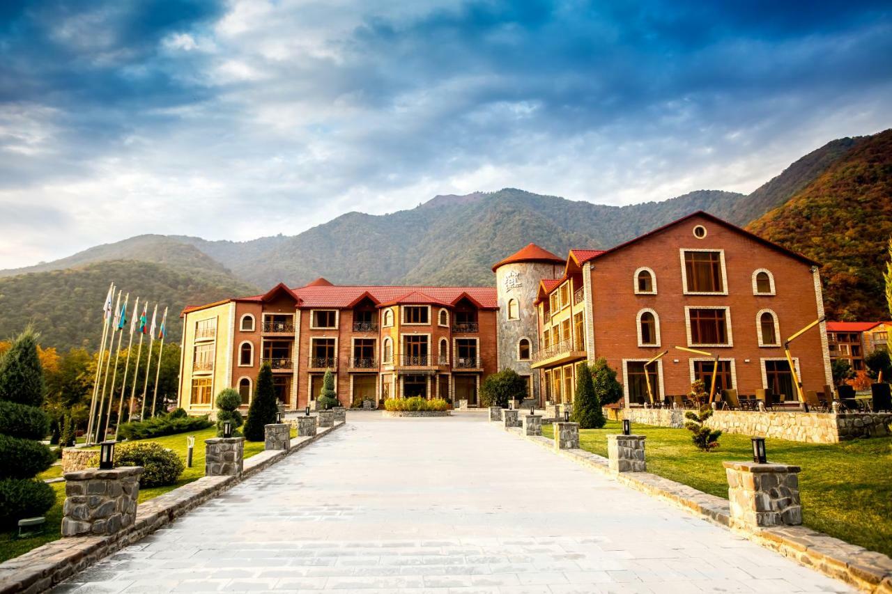 El Resort Hotel Гах Екстериор снимка